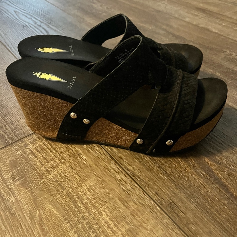 Volatile Wedges.  Black snake print.  Good used condition.